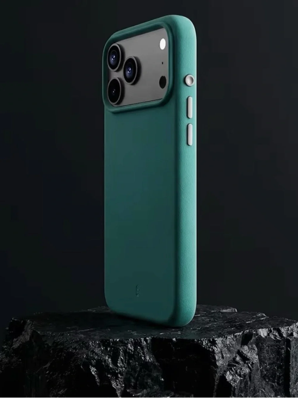 TineeOwl‎ DuneX iPhone 17 Pro Case MagSafe Slim Textured TPU Green in Denial